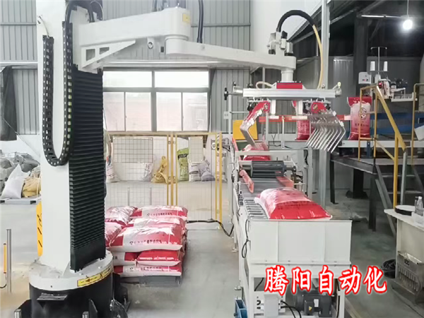 飼料立柱碼垛機